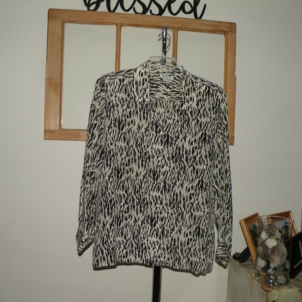 Allison Taylor lady's silk blouse